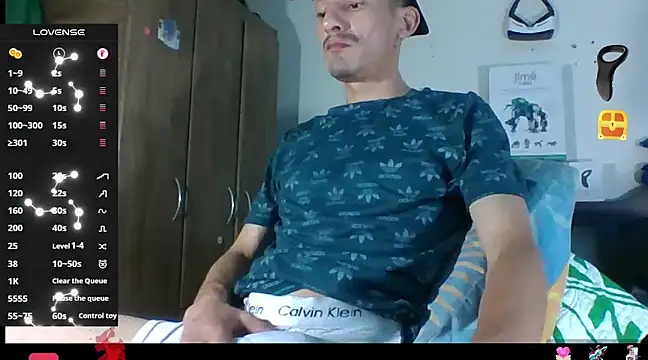 Snapshot of trebollhht chatting on 02-11-25, 01:41 trebollhht online show from 02-11-25, 01:41