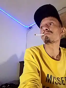 Snapshot of trebollhht chatting on 02-28-25, 08:18 trebollhht online show from 02-28-25, 08:18