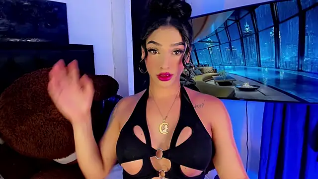 Snapshot of Maryonthemoon chatting on 10-15-25, 05:29 Maryonthemoon online show from 10-15-25, 05:29