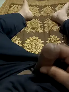 Snapshot of Unicorns74 chatting on 01-05-25, 08:11 Unicorns74 online show from 01-05-25, 08:11