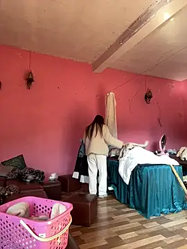 Hellen 111 online show from 01-14-25, 02:19