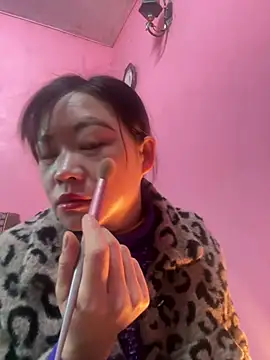 Hellen 111 online show from 01-16-25, 02:30