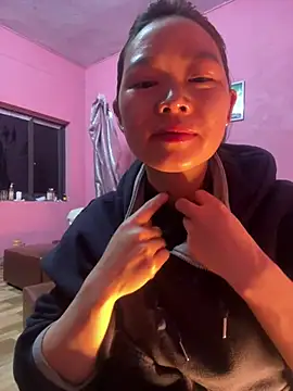 Hellen 111 online show from 02-26-25, 02:03