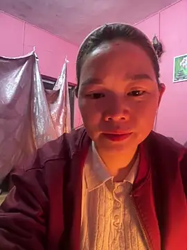 Hellen 111 online show from 03-04-25, 02:53