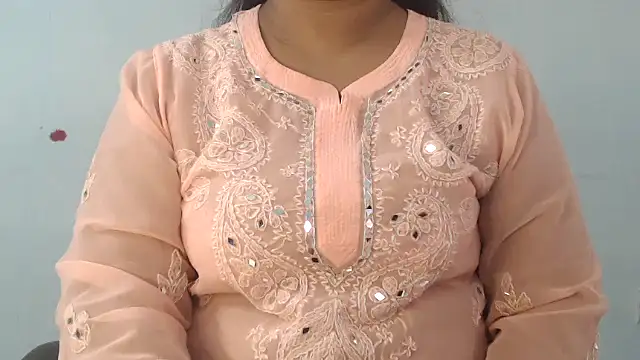 Snapshot of sapna-ji chatting on 11-09-25, 05:28 sapna-ji online show from 11-09-25, 05:28