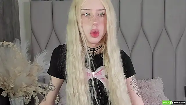 Snapshot of Joy_Barker chatting on 09-14-25, 09:30 Joy Barker online show from 09-14-25, 09:30