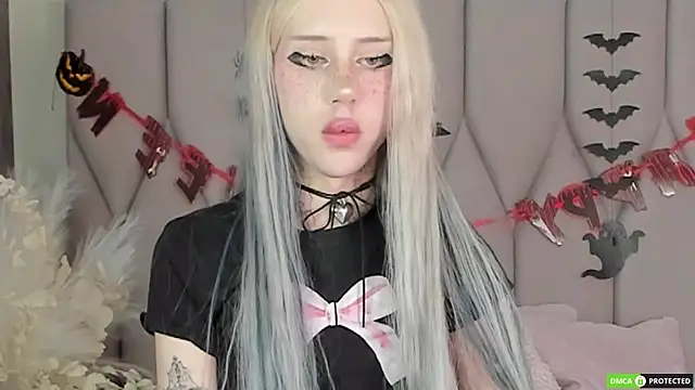 Snapshot of Joy_Barker chatting on 10-17-25, 01:57 Joy Barker online show from 10-17-25, 01:57