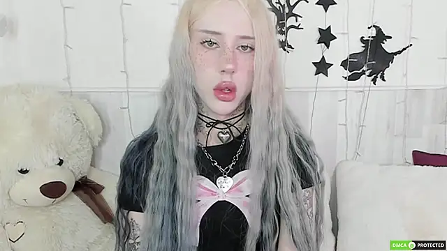 Snapshot of Joy_Barker chatting on 10-20-25, 08:59 Joy Barker online show from 10-20-25, 08:59