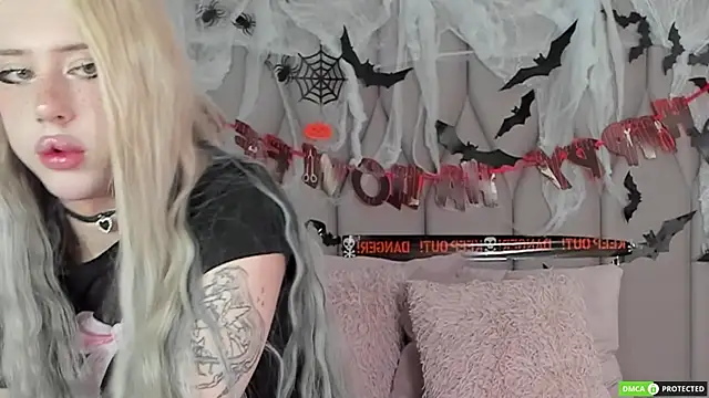 Snapshot of Joy_Barker chatting on 11-01-25, 09:00 Joy Barker online show from 11-01-25, 09:00