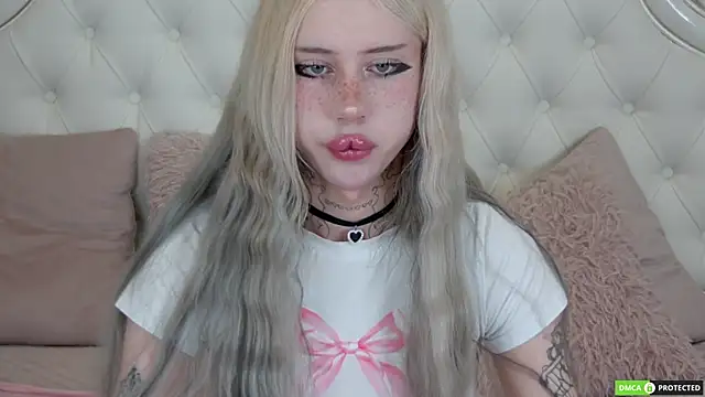 Snapshot of Joy_Barker chatting on 11-06-25, 09:21 Joy Barker online show from 11-06-25, 09:21