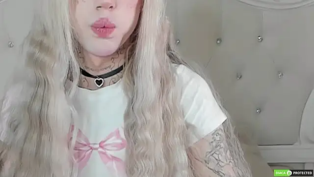 Snapshot of Joy_Barker chatting on 11-24-25, 03:39 Joy Barker online show from 11-24-25, 03:39