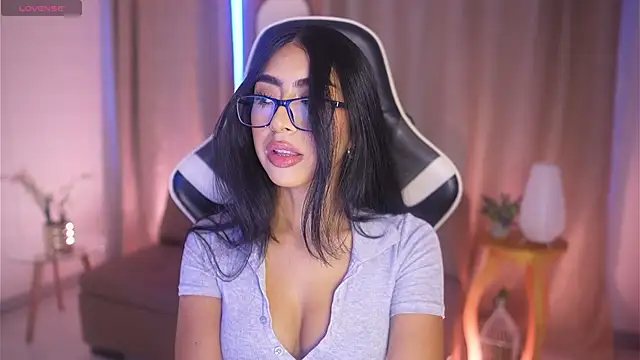 Sara albrecht online show from 01-17-25, 12:42