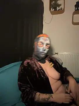 Snapshot of SaihtamX chatting on 02-06-26, 03:33 SaihtamX online show from 02-06-26, 03:33