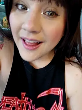 ItsNaiixa online show from 04-26-26, 03:21