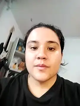 ItsNaiixa online show from 04-29-26, 10:38