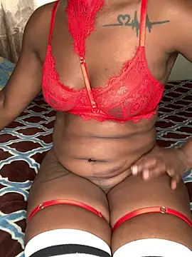 Snapshot of WyvaxxNikkie chatting on 01-10-25, 10:39 WyvaxxNikkie online show from 01-10-25, 10:39