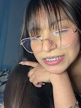 Lily candy X online show from 12-18-24, 09:04