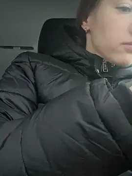 Snapshot of KateRedgar chatting on 02-11-25, 02:24 KateRedgar online show from 02-11-25, 02:24