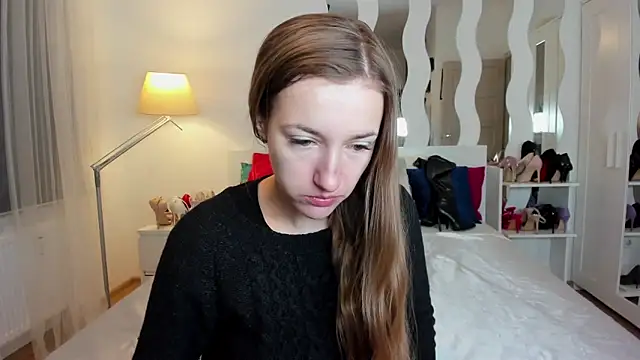 Snapshot of KateRedgar chatting on 02-17-25, 10:07 KateRedgar online show from 02-17-25, 10:07