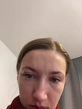 Snapshot of KateRedgar chatting on 02-22-25, 11:24 KateRedgar online show from 02-22-25, 11:24