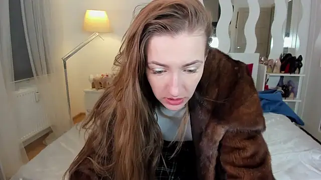 Snapshot of KateRedgar chatting on 03-09-25, 05:06 KateRedgar online show from 03-09-25, 05:06