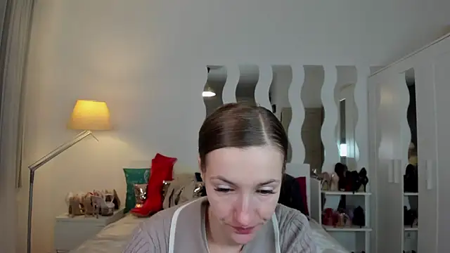 Snapshot of KateRedgar chatting on 03-21-25, 12:50 KateRedgar online show from 03-21-25, 12:50