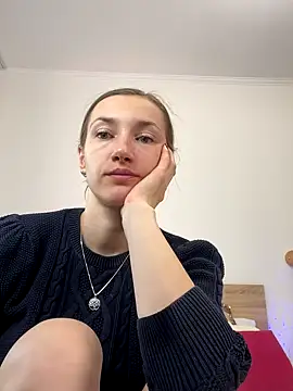 Snapshot of KateRedgar chatting on 09-30-25, 01:05 KateRedgar online show from 09-30-25, 01:05