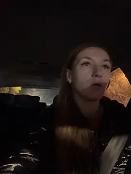 Snapshot of KateRedgar chatting on 11-10-25, 04:17 KateRedgar online show from 11-10-25, 04:17