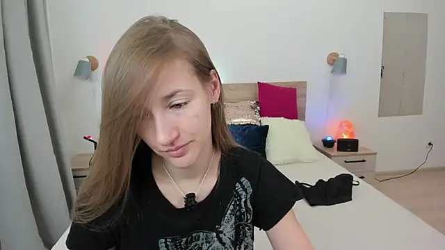 KateRedgar online show from 02-21-26, 01:45