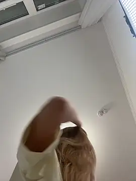 KateRedgar online show from 03-09-26, 01:48