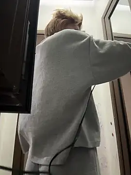 tanyagrey online show from 11-05-25, 06:57