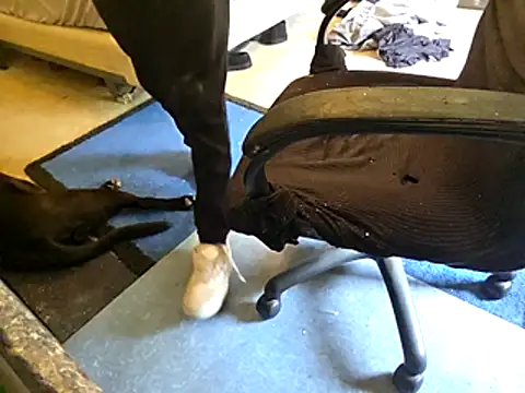 Migaruo online show from 04-14-26, 05:08