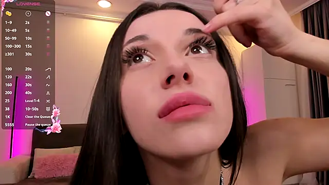 SweetAmeliaaa online show from 10-07-25, 07:22