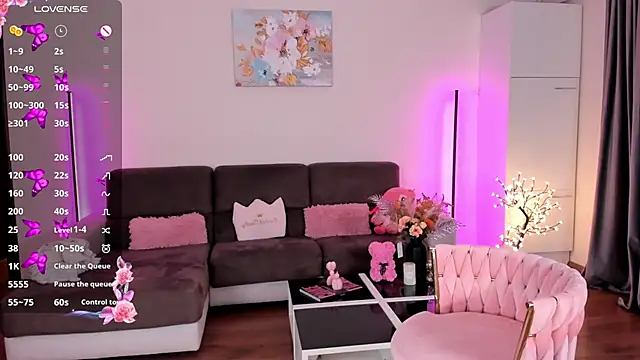 SweetAmeliaaa online show from 04-24-26, 07:38