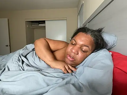 Snapshot of Badgirlbrittt chatting on 02-12-25, 10:04 Badgirlbrittt online show from 02-12-25, 10:04