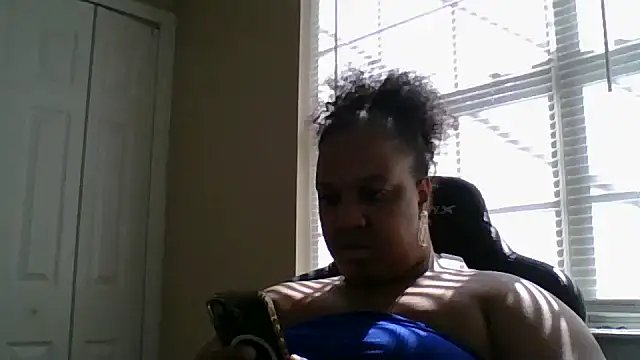 Snapshot of Badgirlbrittt chatting on 10-01-25, 06:36 Badgirlbrittt online show from 10-01-25, 06:36