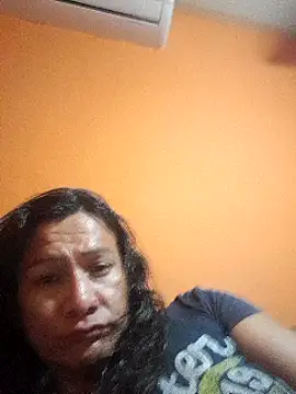 miicheele32 online show from 12-19-24, 04:56