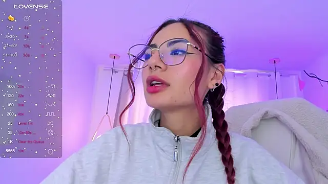 Snapshot of sophiecherry_ chatting on 12-09-24, 08:23 sophiecherry online show from 12-09-24, 08:23