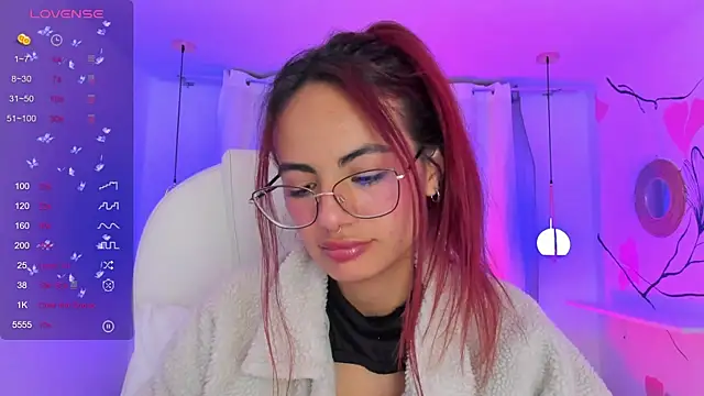 Snapshot of sophiecherry_ chatting on 12-16-24, 12:15 sophiecherry online show from 12-16-24, 12:15