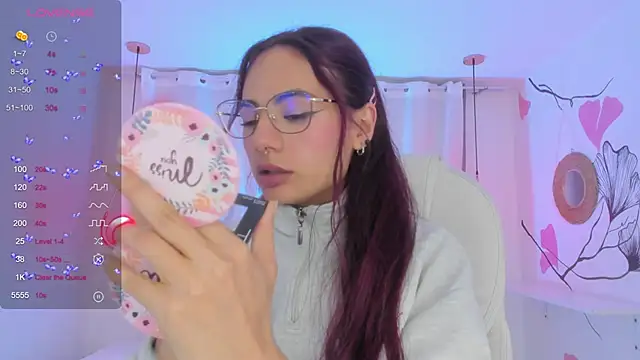 Snapshot of sophiecherry_ chatting on 12-27-24, 10:26 sophiecherry online show from 12-27-24, 10:26