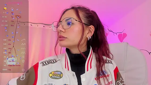 Snapshot of sophiecherry_ chatting on 01-18-25, 11:11 sophiecherry online show from 01-18-25, 11:11