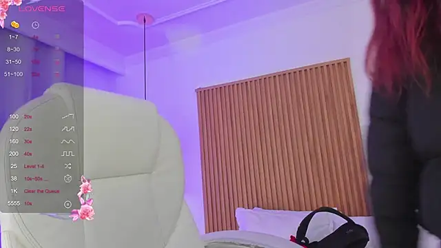 Snapshot of sophiecherry_ chatting on 03-04-25, 05:21 sophiecherry online show from 03-04-25, 05:21