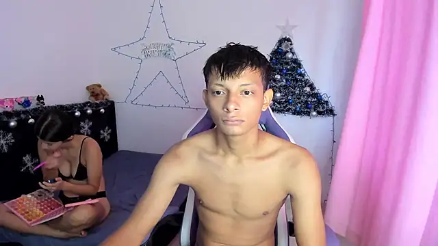 Snapshot of Annie_Dani420 chatting on 12-15-24, 10:26 Annie Dani420 online show from 12-15-24, 10:26