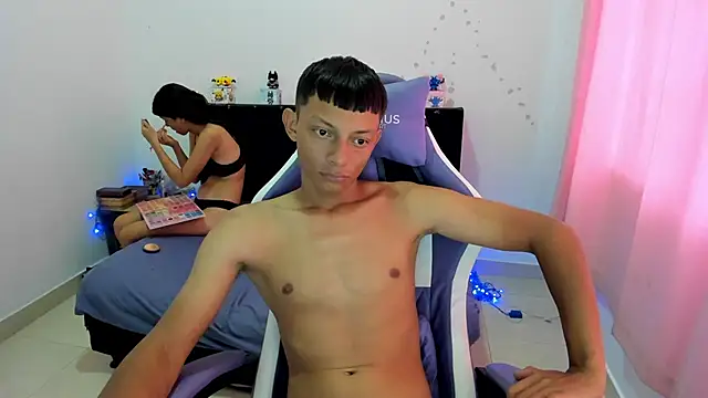 Snapshot of Annie_Dani420 chatting on 03-06-25, 07:21 Annie Dani420 online show from 03-06-25, 07:21