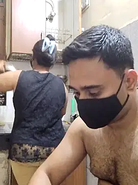 Snapshot of IND_COUPLE1 chatting on 03-09-25, 04:11 IND COUPLE1 online show from 03-09-25, 04:11