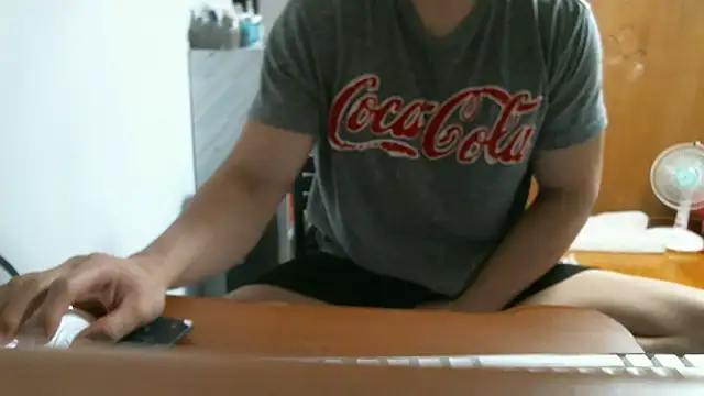 Stellan 0412 online show from 04-26-26, 04:04