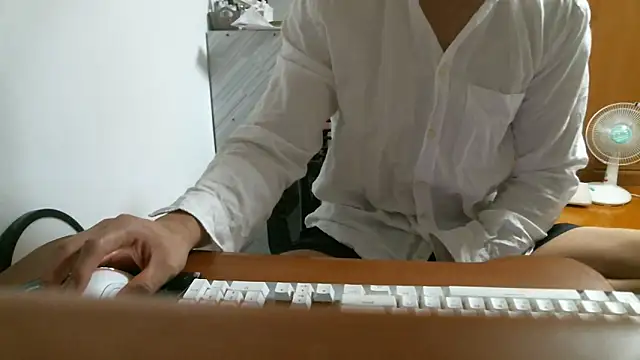 Snapshot of Stellan_0412 chatting on 06-14-26, 03:36 Stellan 0412 online show from 06-14-26, 03:36