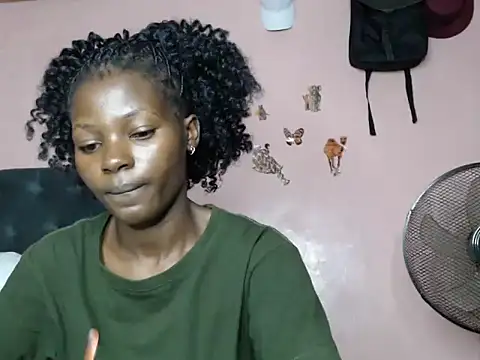 TrishaKalid online show from 02-02-25, 08:57