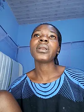 TrishaKalid online show from 09-29-25, 09:36