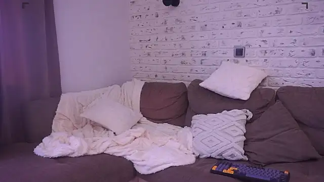 Snapshot of Charming_Daphny chatting on 03-20-25, 09:59 Charming Daphny online show from 03-20-25, 09:59